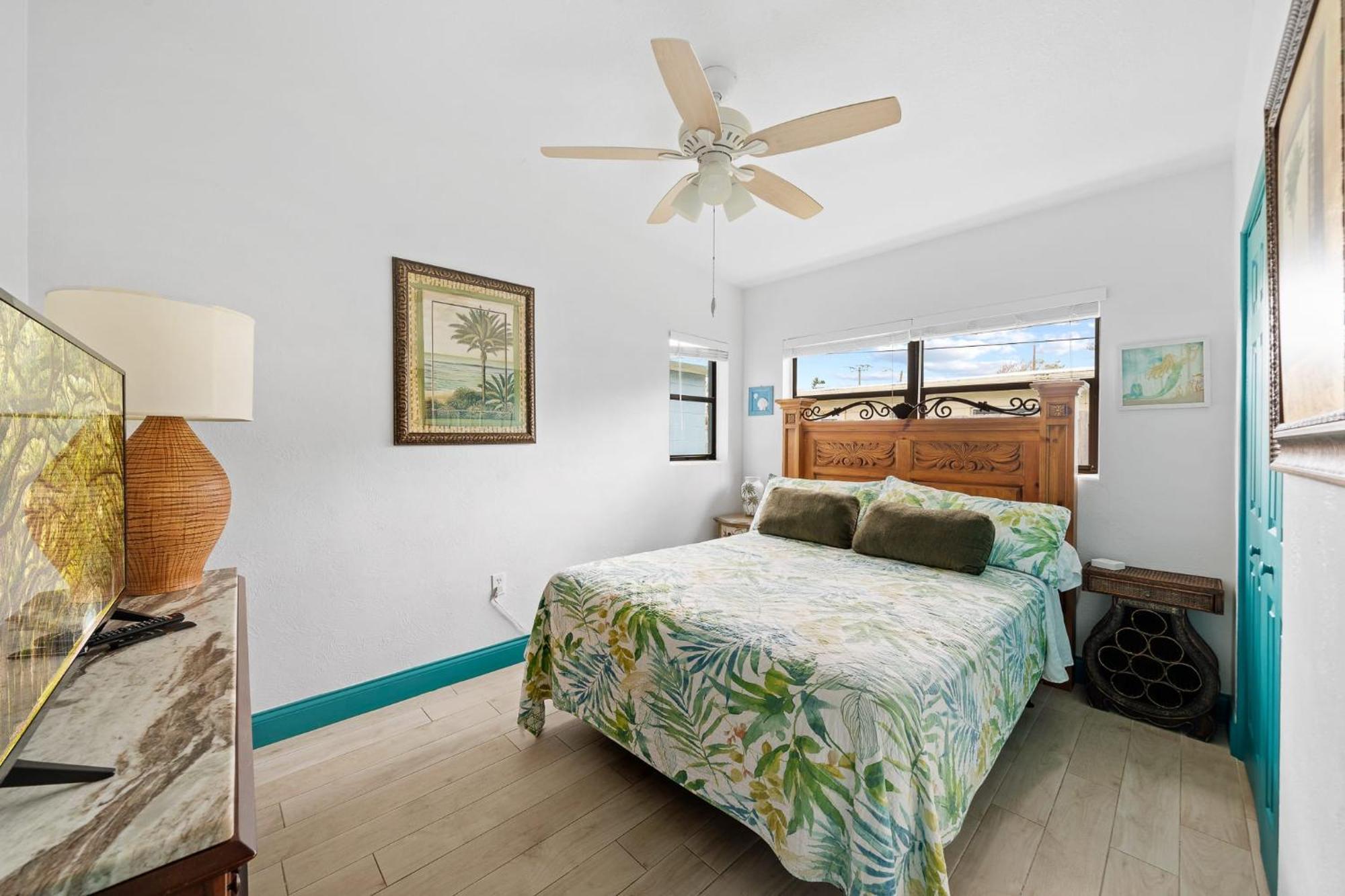 Uptown Cottage - Walk To The Beach And Restaurants Cocoa Beach Bagian luar foto