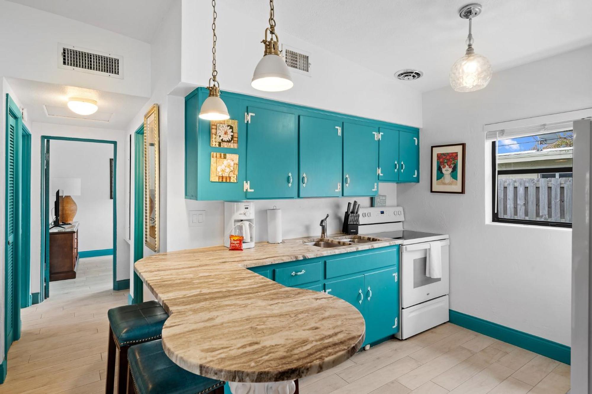 Uptown Cottage - Walk To The Beach And Restaurants Cocoa Beach Bagian luar foto